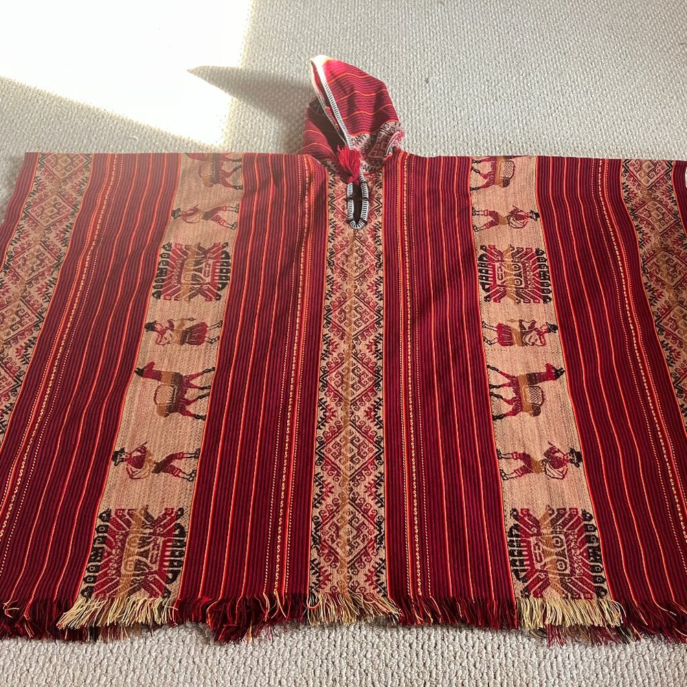 Inca Peruvian Andean‎ Handcrafted Red Oversized NWOT Rare Hooded Poncho